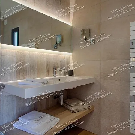 Elisaia Location De Meubles De Tourisme 아파트 *