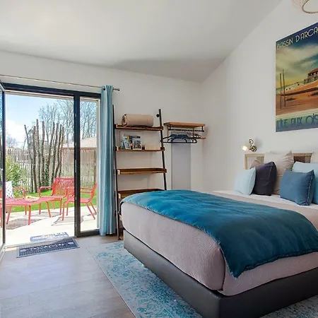 Apartment Climatise Elisaia Location De Meubles De Tourisme