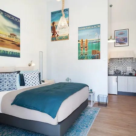 Apartment Climatise Elisaia Location De Meubles De Tourisme Ares